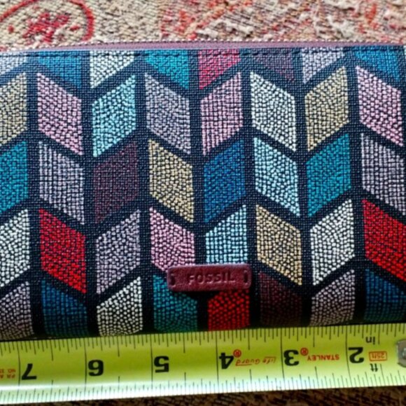 FOSSIL CAROLINE MULTI-COLORED ZIP AROUND WALLET 8" x 4.5" - Picture 7 of 12